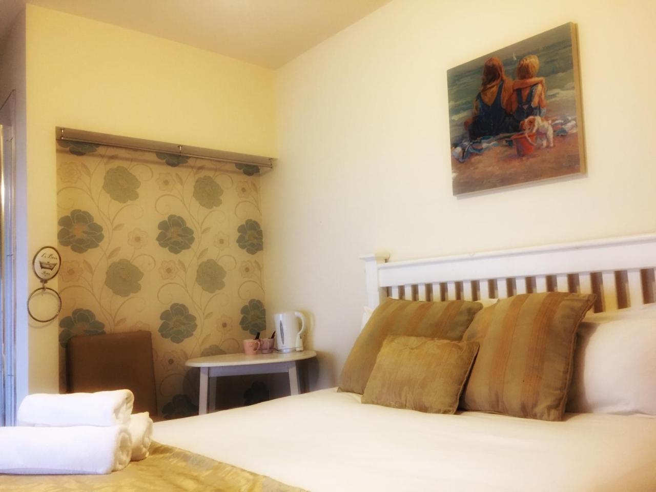 Prairie House - Boutique Townhouse Pensjonat Salthill Zewnętrze zdjęcie